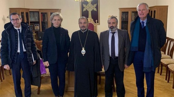 Ֆրանսիայի նախագահի թեկնածուն այցելել է Արցախ
