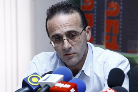 Ես մարդ եմ տեսել, որ ձեռքին փաթեթով գումար է եղել. Արթուր Սաքունց