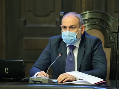 Ոստիկանության պետի ընտանիքի անդամի մեքենան տարվել է հատուկ պահպանվող տարածք. Փաշինյանը գոհունակություն հայտնեց