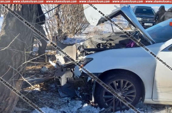 Գեղարքունիքի մարզում Lexus-ը բախվել է երկաթյա խողովակներին. կա վիրավոր, վթարի պատճառը մեկ այլ Lexus-ի կողմից վթարային իրավիճակ ստեղծելն է եղել. shamshyan.comv