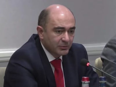 Գործող Սահմանադրությունը կեղծված հանրաքվեով է ընդունվել. Ֆեյք պառլամենտական համակարգ է ներդրվել. Մարուքյան
