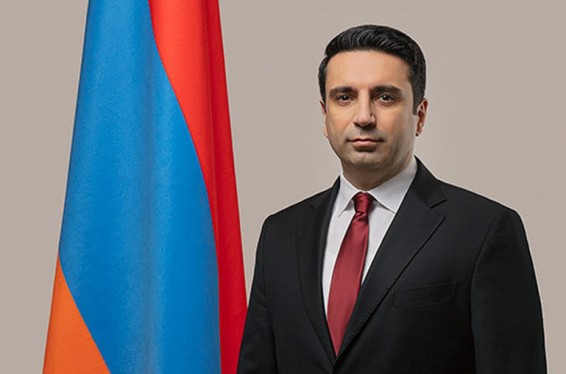 Ալեն Սիմոնյանը մի շարք օրենքներ է ստորագրել