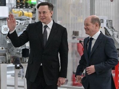 Մասկն ու Շոլցը բացեցին Tesla-ի Գիգաֆաբրիկա Գերմանիայում