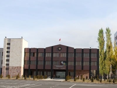 Կալանավորվել և ձերբակալվել են ԱԻՆ աշխատակիցներ. նախարարին մեղադրա՞նք կառաջադրվի. Armlur.am