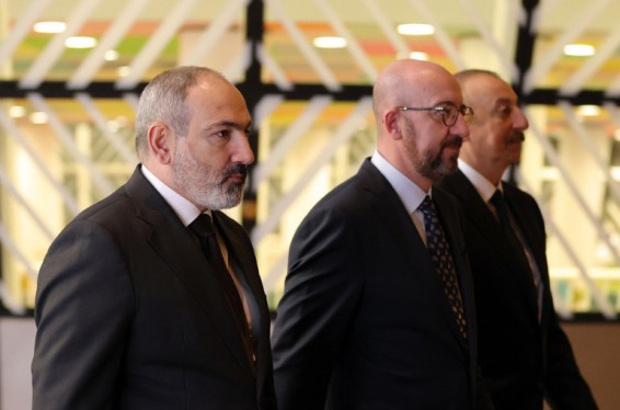 Ետնաբեմում հսկայական աշխատանք է կատարվել․ «Ազատություն»–ը բացառիկ մանրամասներ է հայտնում Հայաստանի, Ադրբեջանի և Եվրոպական խորհրդի ղեկավարների հանդիպումից