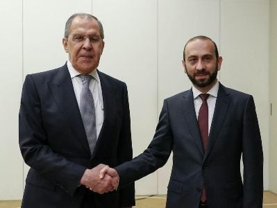 Մոսկվայում ընթանում է Հայաստանի եւ Ռուսաստանի արտգործնախարարների հանդիպումը
