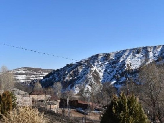 Խոզնավարում պատերազմից հետո թշնամուն է անցել 250 հա արոտավայր, 80 հա խոտհարք, 15 հա վարելահող. Գյուղը թերակղզի է դարձել