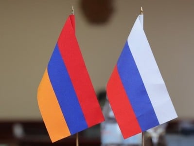 Մհեր Գրիգորյանը և Ալեքսեյ Օվերչուկը քննարկել են տարածաշրջանում տրանսպորտային կոմունիկացիաների վերականգնման հարցը