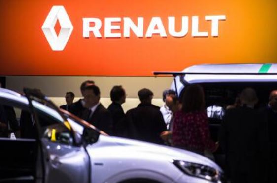 Мантуров: Renault передает свою долю в «АвтоВАЗе» в пользу НАМИ