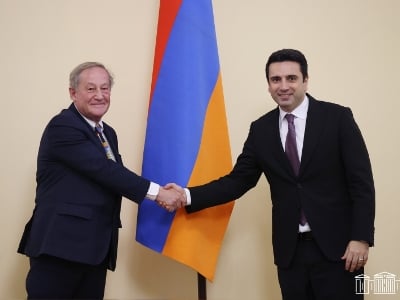 Ալեն Սիմոնյանն ընդունել է Ֆրանսիա-Հայաստան բարեկամական խմբի պատվիրակությանը
