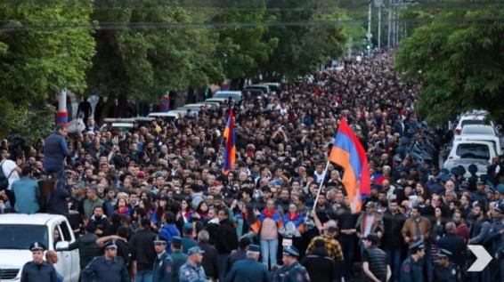 «Դիմադրության» շարժումն ավտոերթեր է կազմակերպել Երեւանում (ուղիղ)
