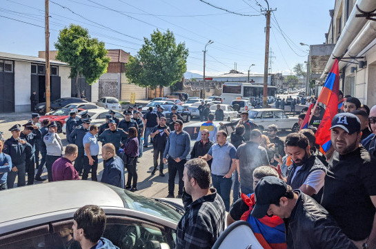 «Նրանք, ովքեր ասում էին՝ ուրա՞ զորքը, հենա այստեղ է՝ իշխանությունը բերել է հավաք ցրելու». Տիգրան Աբրահամյան