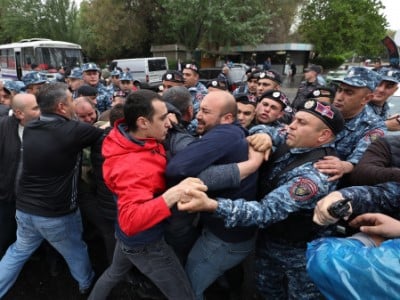 Երևանի տարբեր հատվածներից ոստիկանության բաժիններ է բերման ենթարկվել 277 քաղաքացի