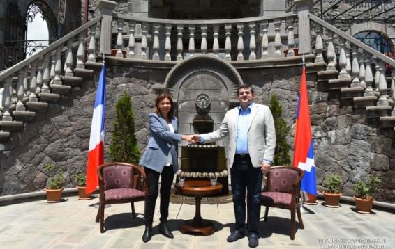 Արցախի նախագահն ընդունել է Փարիզի քաղաքապետին