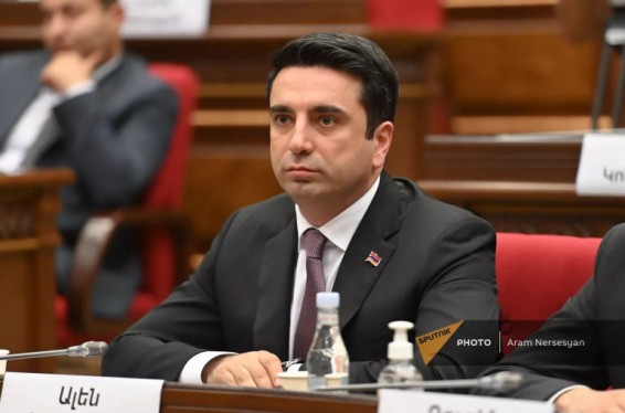 Հանգչի'ր խաղաղությամբ, դիմախաղի վարպետ. Ալեն Սիմոնյանը ցավակցական ուղերձ է հղել Ռաֆայել Քոթանջյանի մահվան կապակցությամբ