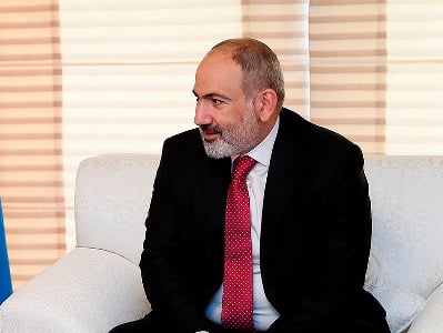 Վարչապետ Փաշինյանը հանդիպում է ունեցել Կատարի Հայր Էմիր Համադ բին Խալիֆա Ալ Թանիի հետ