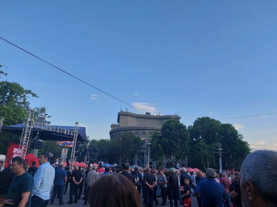 «Դիմադրություն» շարժման հանրահավաքը Ֆրանսիայի հրապարակում (ուղիղ)