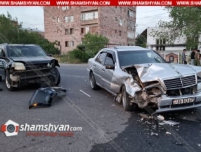 Աշտարակում բախվել են Mercedes-ն ու Nissan XTrail-ը. վարորդները եղել են սթափ