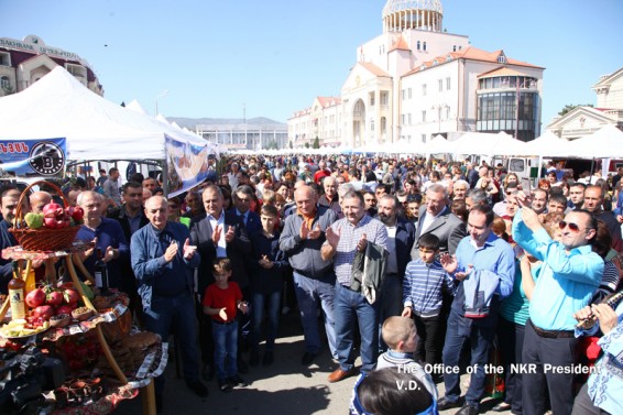 Photo. Արցախի Նախագահը մասնակցել է Բերքի տոնին