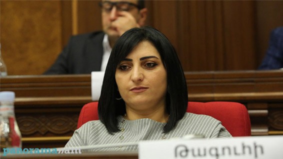 Թագուհի Թովմասյանը չմիացավ ընդդիմադիրների՝ պաշտոններից հրաժարականին