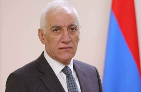 Վահագն Խաչատուրյանը շնորհավորական ուղերձ է հղել Սահմանադրության օրվա առթիվ
