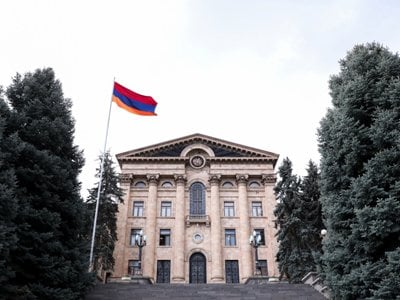 ԱԺ պատգամավորները Սահմանադրության օրվա առթիվ պարգևատրվել են