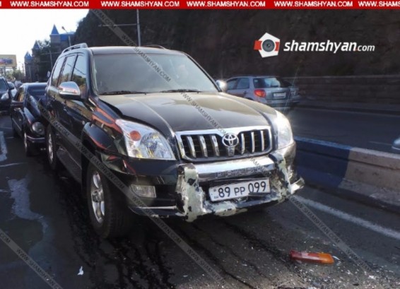 Շղթայական ավտովթար Երևանում