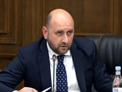 Եթե դրամի արժեւորումը չլիներ, մենք մոտ 3 տոկոս ավել գնաճ կունենայինք. ԿԲ նախագահ
