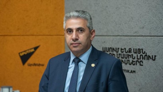 Պարոն Թոռնիկը հավակնում է դառնալ ագրարային համալսարանի միակ ուսանողը. Էդգար Ղազարյան
