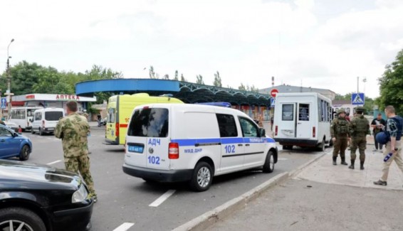 Три человека погибли при обстреле автобуса в Донецке со стороны ВСУ