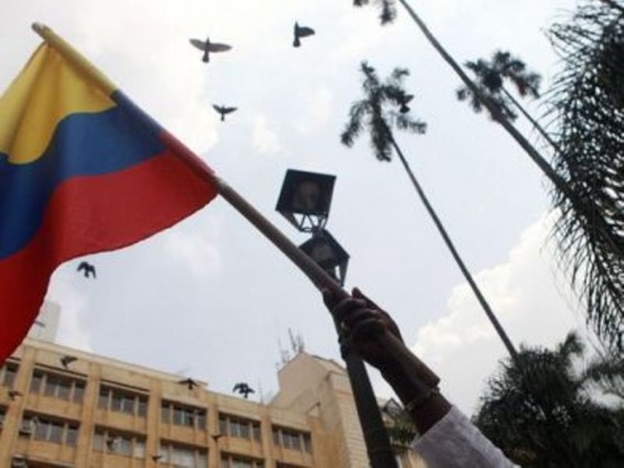 Կոլումբիայի կառավարությունը եւ մեծությամբ երկրորդ ապստամբ խմբավորումը բանակցություններ են սկսել