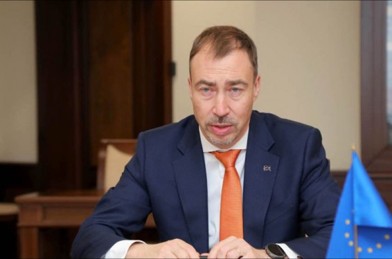 Հանձնումը տեղի է ունեցել առանց միջնորդների. Տոյվո Կլաարը 5 հայ ռազմագերիների վերադարձը «մարդասիրական ժեստ» է որակել