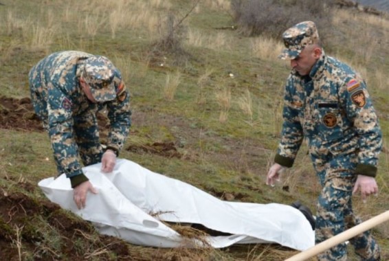 Армения передала Азербайджанку останки 10 жертв Первой карабахской войны и карты