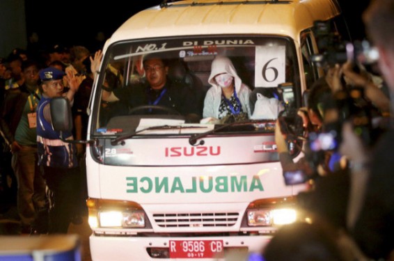 Ինդոնեզիայում նավ է այրվել. կա 4 զոհ և տասնյակ վիրավորներ