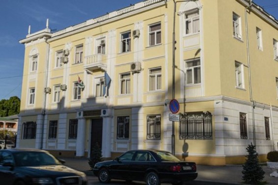 Աբխազիայի իշխանությունները հեռուստատեսության մոտ տեղի ունեցած պայթյունը համարել են ահաբեկչության փորձ