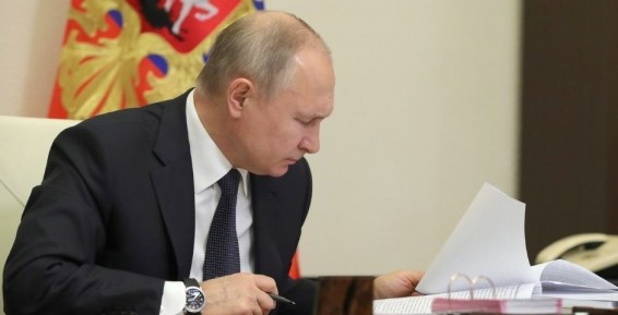 Путин разрешил крупным компаниям не учитывать голоса «недружественных» совладельцев