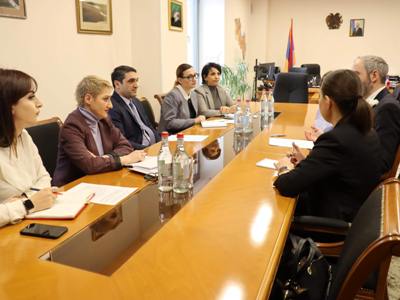 ՇՄ նախարարն ու Չեխիայի դեսպանը պայմանավորվել են ջանք չխնայել ավելի առողջ շրջակա միջավայր ունենալու համար