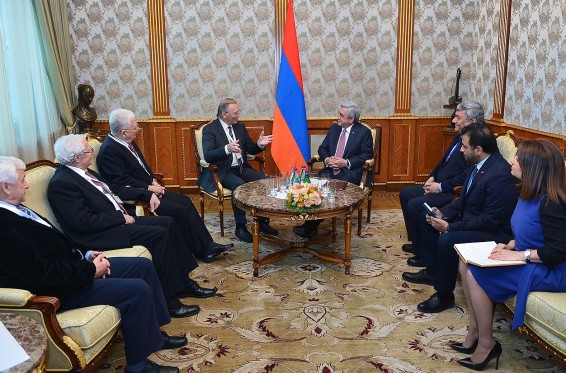 Президент Серж Саргсян принял делегацию объединенного института ядерных исследований