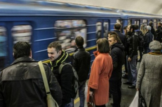 Կիևի մետրոյում 24-ամյա երիտասարդը նետվել է գնացքի տակ