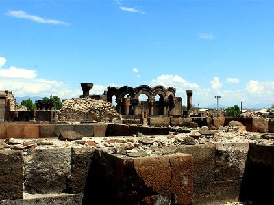 «Զվարթնոց» և «Բջնի ամրոց» արգելոցներն անցնում են ամառային աշխատանքային գրաֆիկի