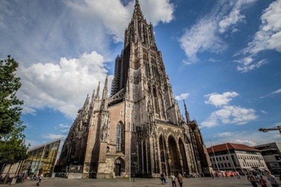 Գերմանիայում անցորդների մեզի պատճառով քանդվում է աշխարհի ամենաբարձր տաճարը