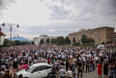 «Հրապարակ». Հակառուսականությունը հասավ Արցախ