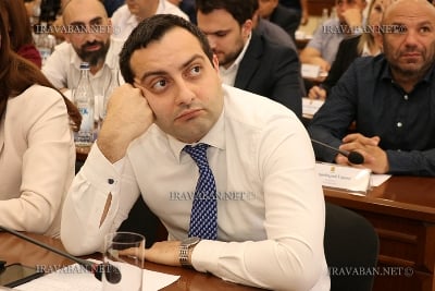 «Ժողովուրդ». Ով է Լևոն Հովհաննիսյանն ու ինչ կապեր ունի