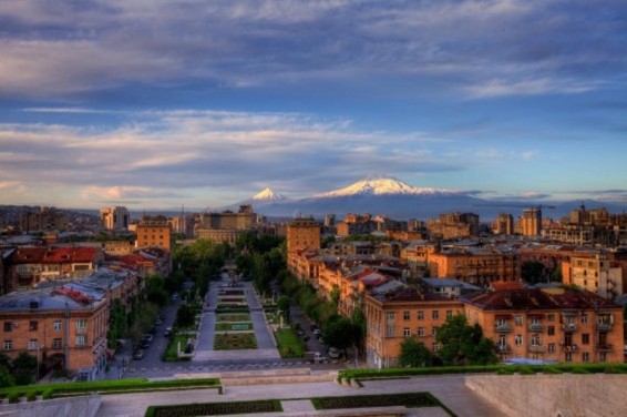 Քաղաքային անցուդարձ՝ «Մայրաքաղաք» հաղորդում