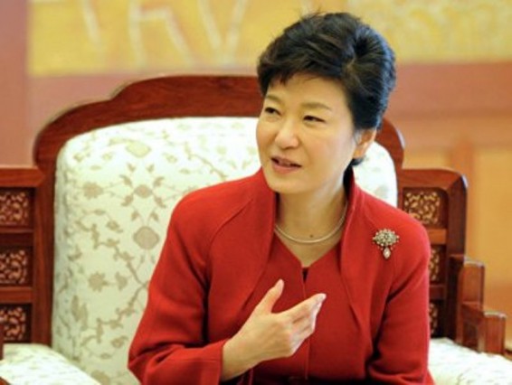 Հարավային Կորեայի նախագահի ընկերուհին ներողություն է խնդրել իր մասնակցությամբ սկանդալի համար