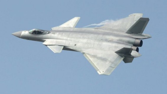 Китай впервые показал истребитель J-20 на авиасалоне в Чжухае