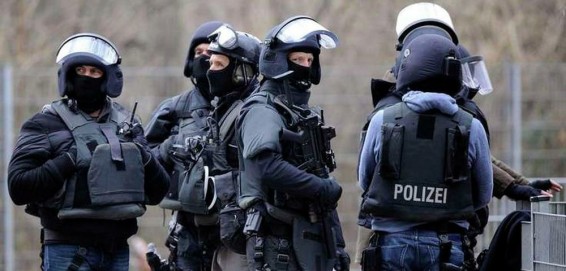 Германия в хаосе: миграционная политика Меркель обернулась возросшим уровнем преступности