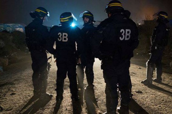 Ֆրանսիայում 3 ներգաղթյալի են ձերբակալել` Կալեում թարգմանչուհու բռնաբարության գործով