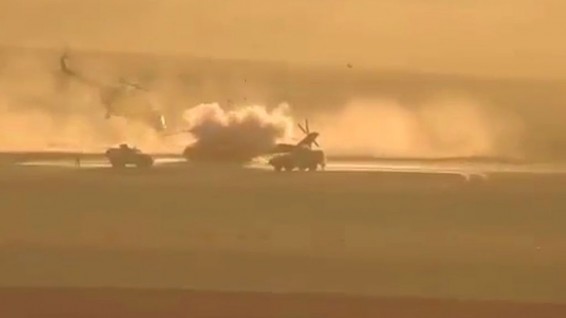 В Сети появилось видео обстрела российского вертолета в Сирии