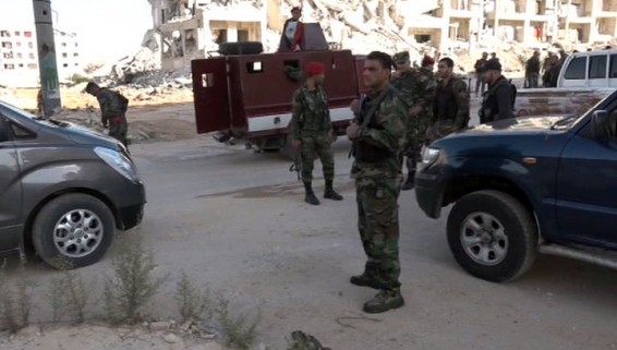 Бесплатная рабочая сила и живой щит: боевики не выпустили людей из Алеппо